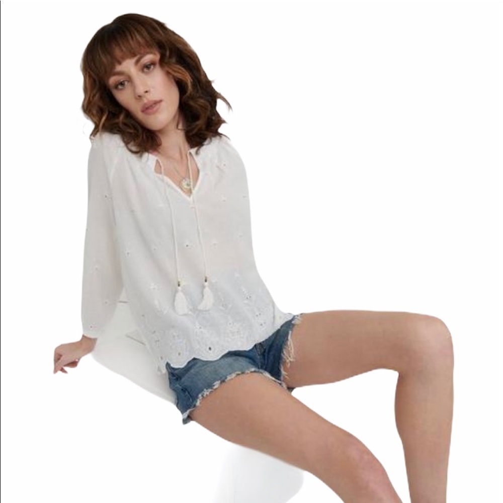 Lucky Brand eyelet scalloped lace peasant top SM